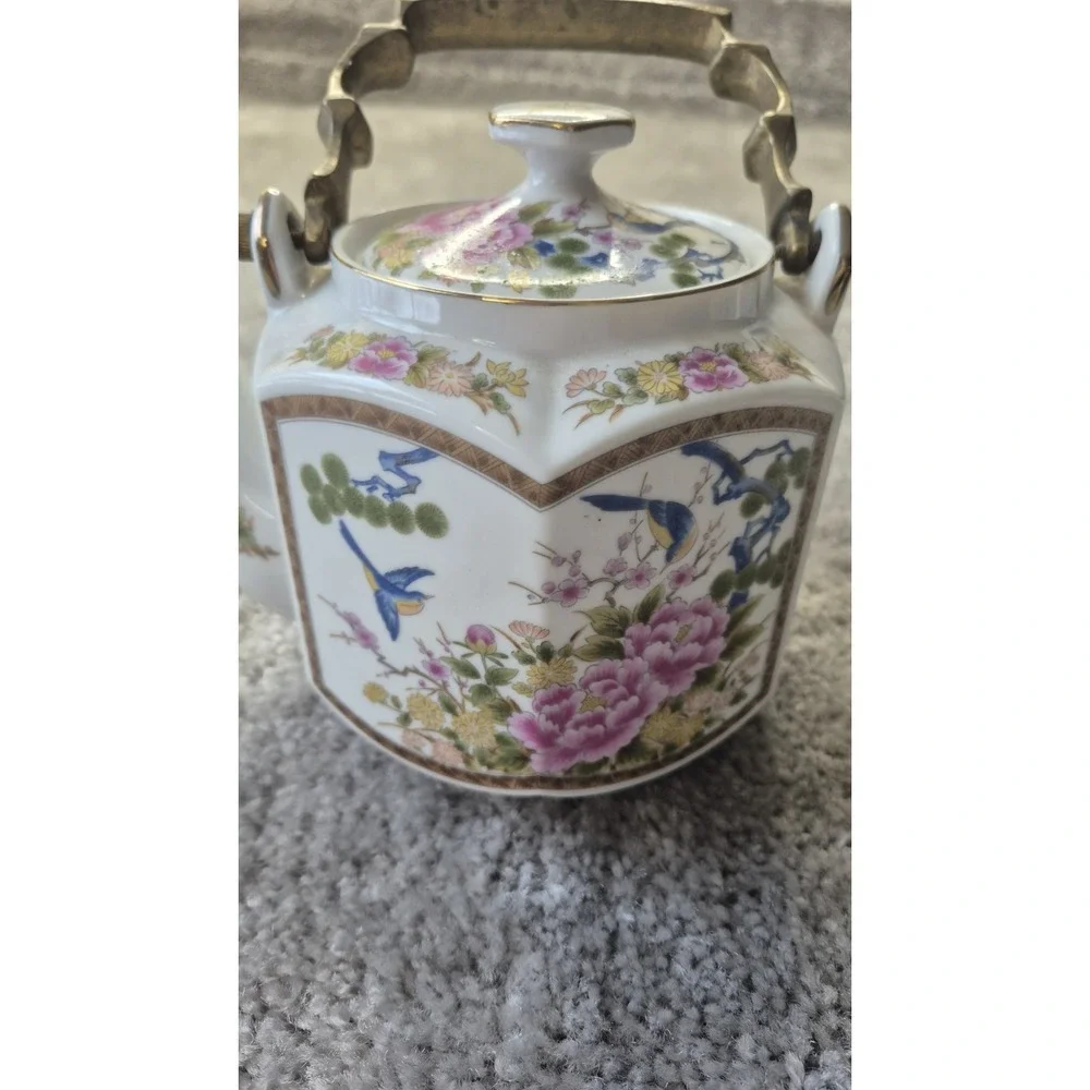 Vtg Japanese Porcelain Teapot‎ Brass Handle w/ Flowers Birds Gold Trim Homco